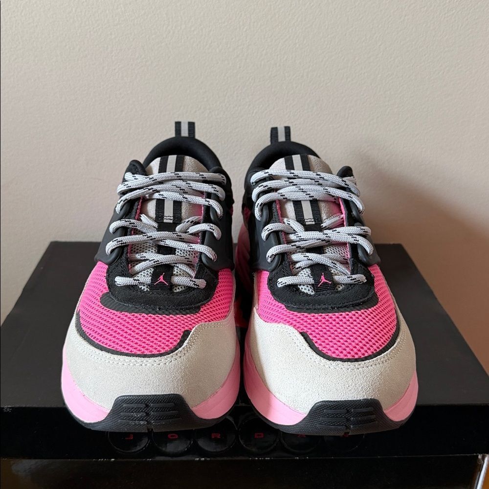 Air Jordan Trunner OS Wolf Grey Pink IB3722-002 Men’s Size 12 - Picture 3 of 6